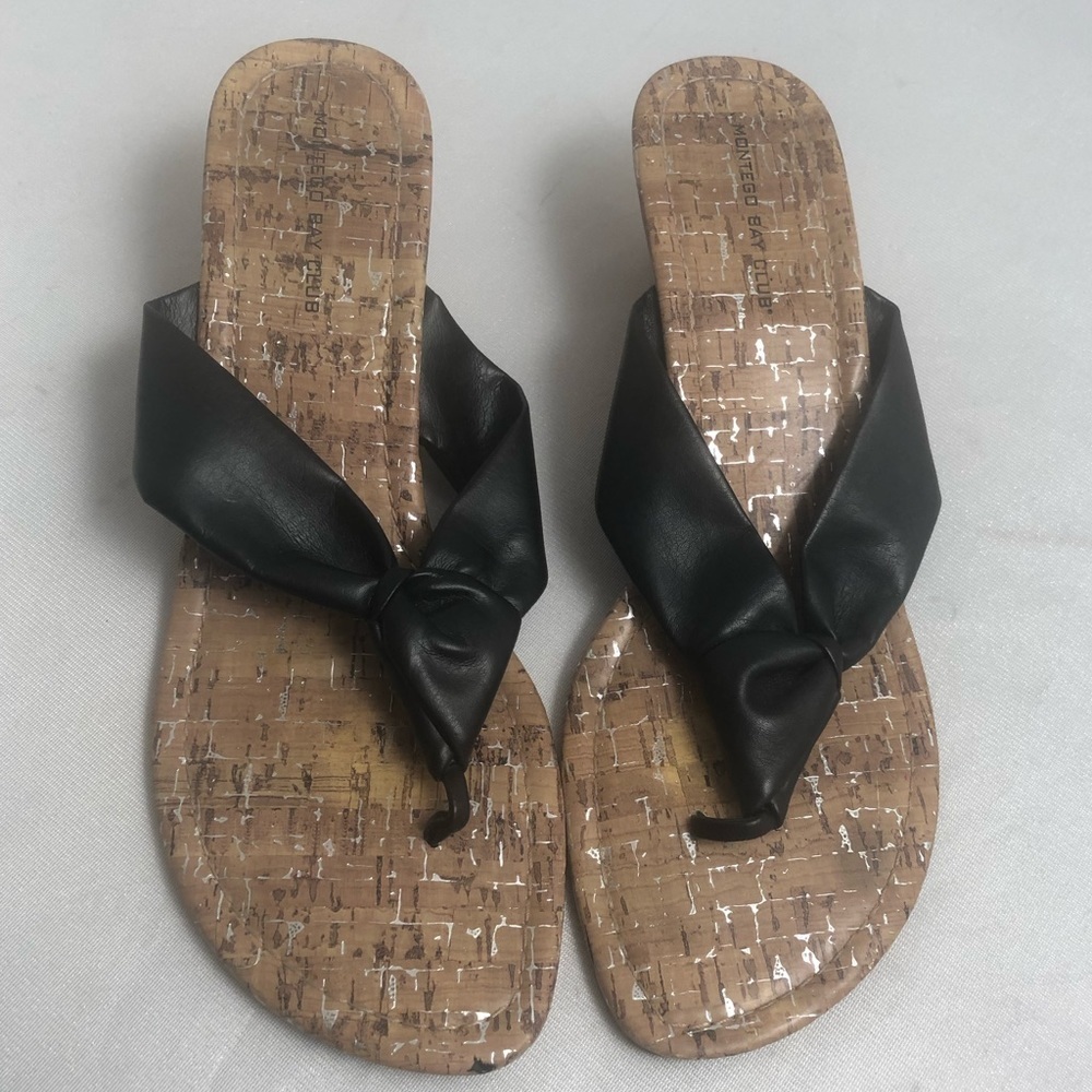 Montego Bay Club black and cork wedge thong sandals 12